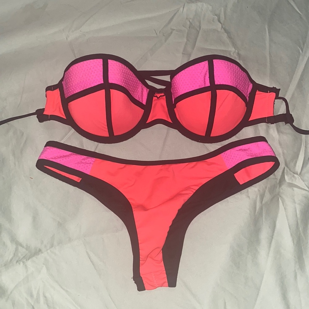 Brand New Fox Racing Bikini. 🦊